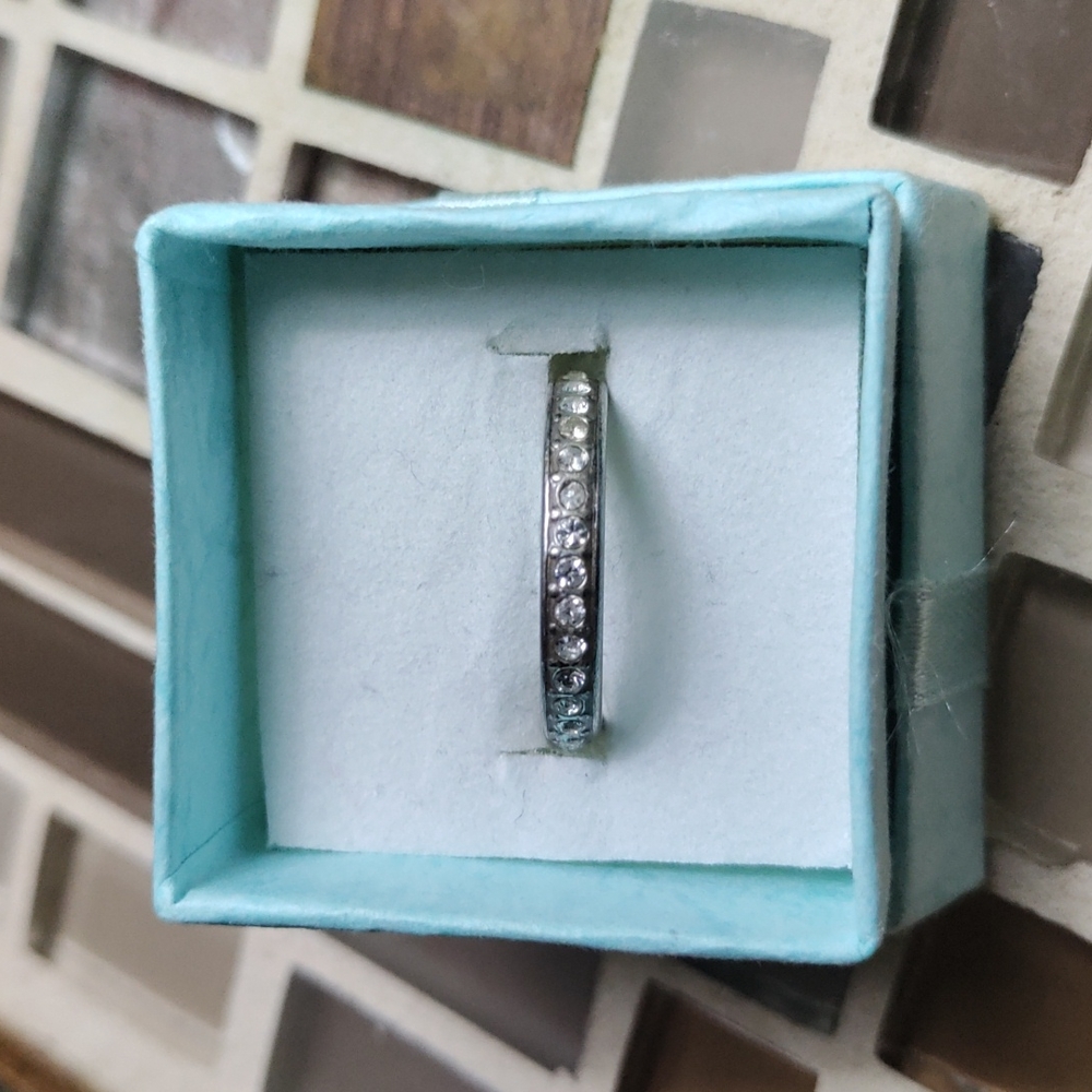 Vintage Diamond Accent ring-size 7